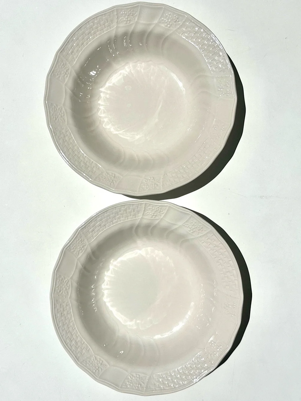 MIKASA Renaissance White Porcelain 10” Round Serving Bowl - Elegant Home Dining